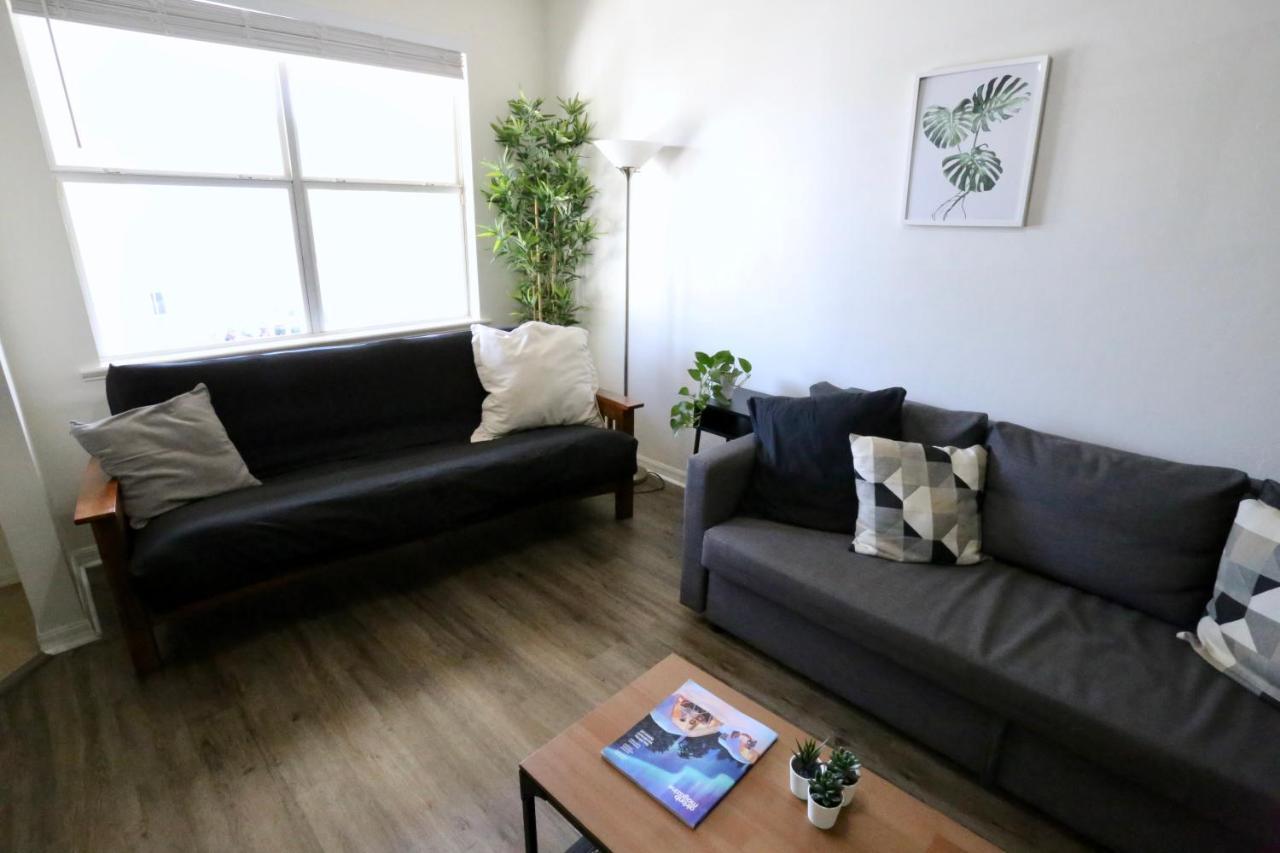 Oaks Modern & Comfy Condo In The Perfect Location 게인즈빌 외부 사진