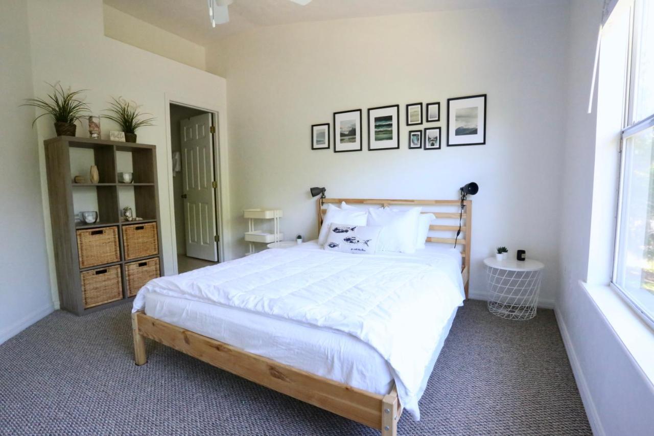 Oaks Modern & Comfy Condo In The Perfect Location 게인즈빌 외부 사진